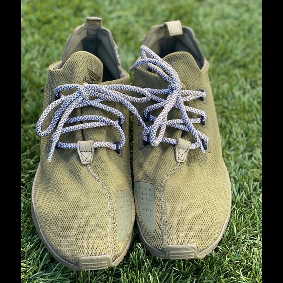 adidas originals zx adv